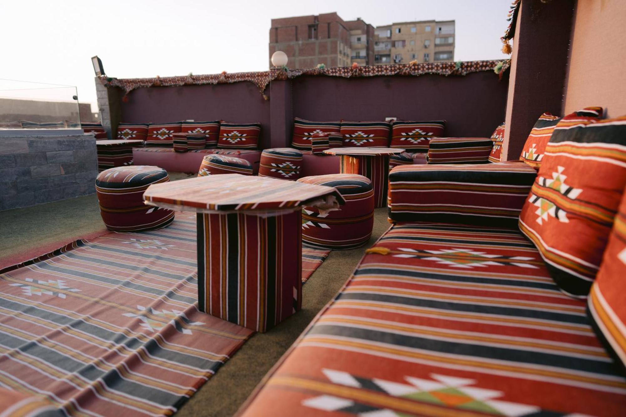 Tuya Pyramids Inn Kafrat al Jabal Exterior photo