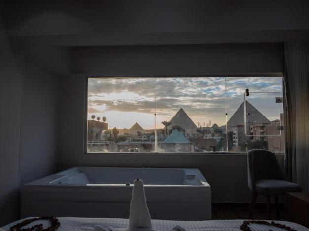 Tuya Pyramids Inn Kafrat al Jabal Exterior photo
